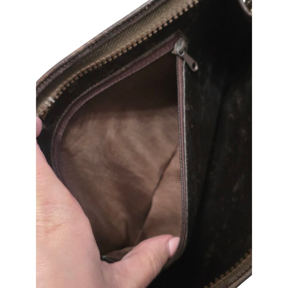 Vintage Celine Clutch Featuring the Iconic "C" Macadam Horse & Carriage - Picture 11 of 11